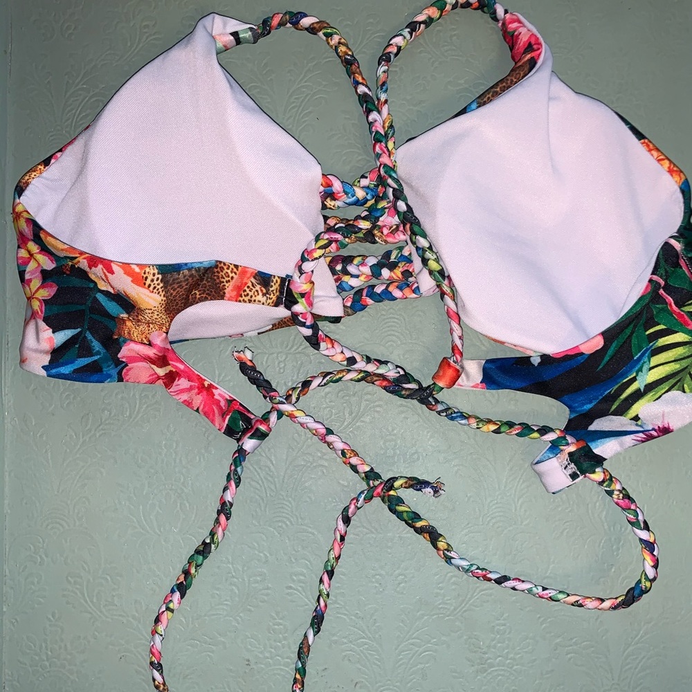 Colorful Pattern Bikini Top and Bottom - Picture 3 of 6